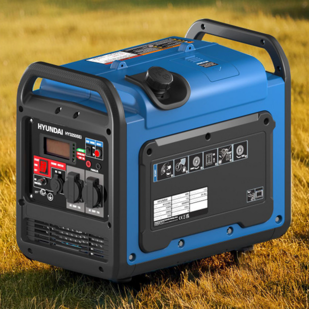 Hyundai 3200W / 3.2kW Petrol Inverter Generator, Pure Sine Wave Output, Lightweight, Quiet with Electric Start | HY3250SEi