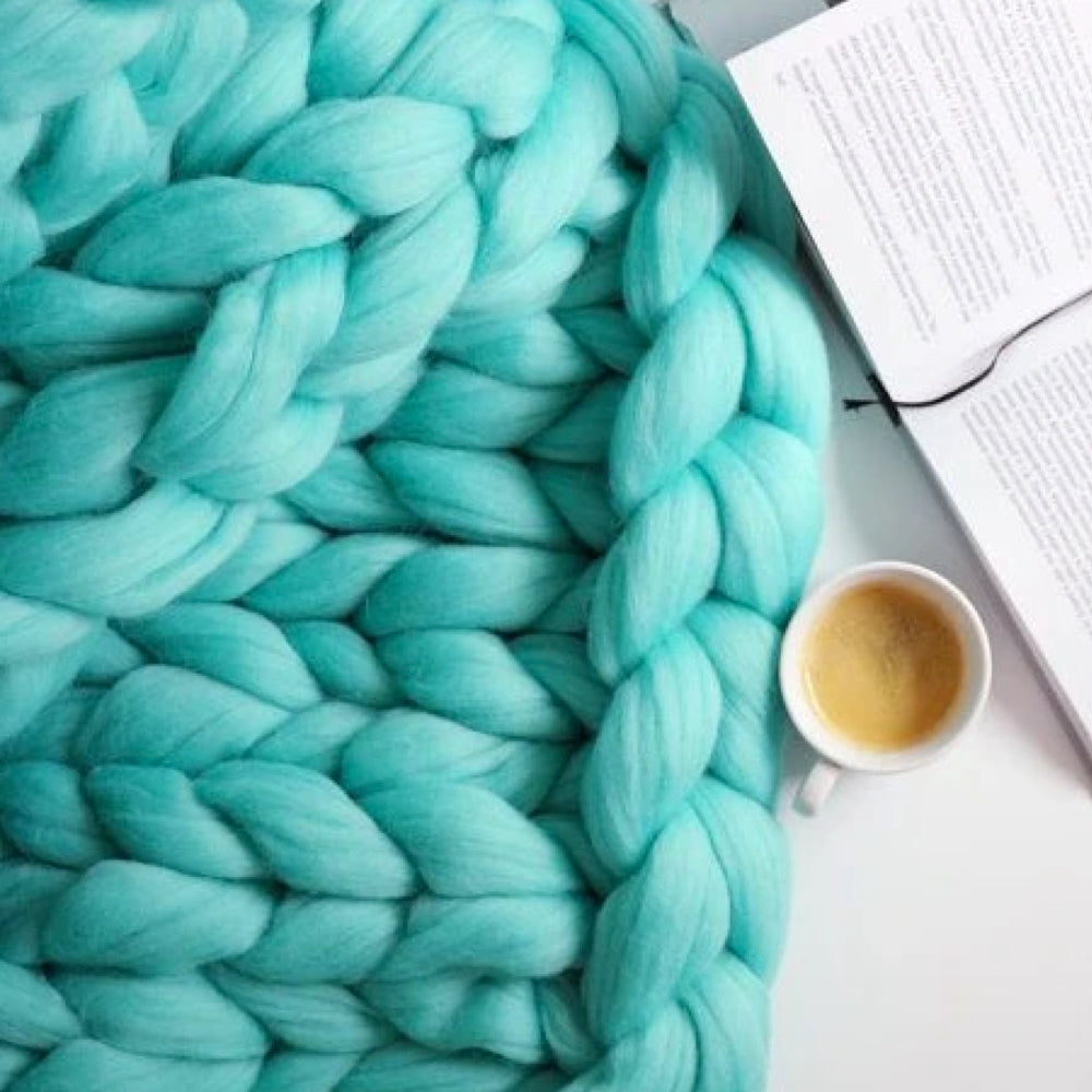Chunky Knitting Yarn | Giant Arm Knitting Blanket