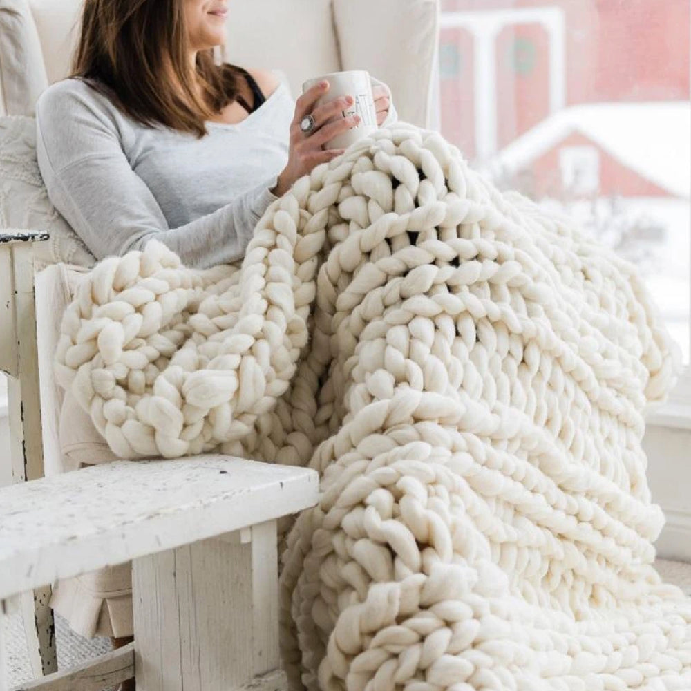 Chunky Knitting Yarn | Giant Arm Knitting Blanket